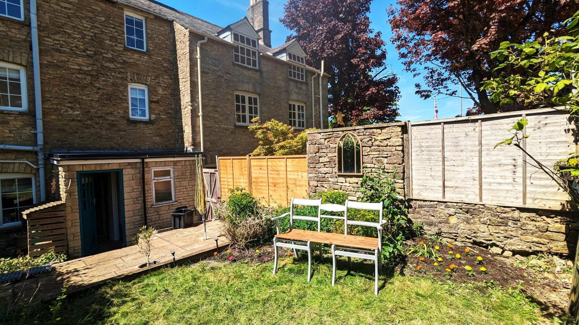 17th Century Borough 3 Bedroom Holiday home Chipping Norton