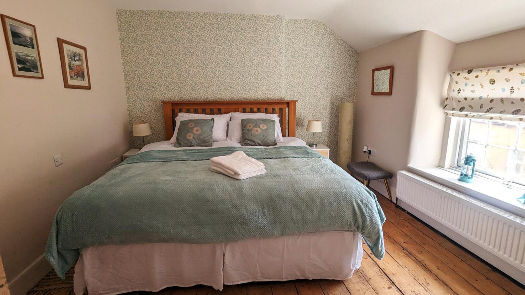 17th Century Borough 3 Bedroom *